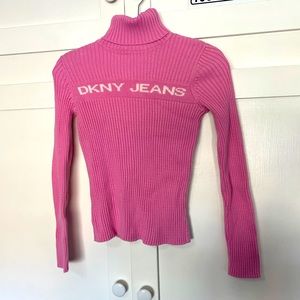VINTAGE DKNY TURTLENECK